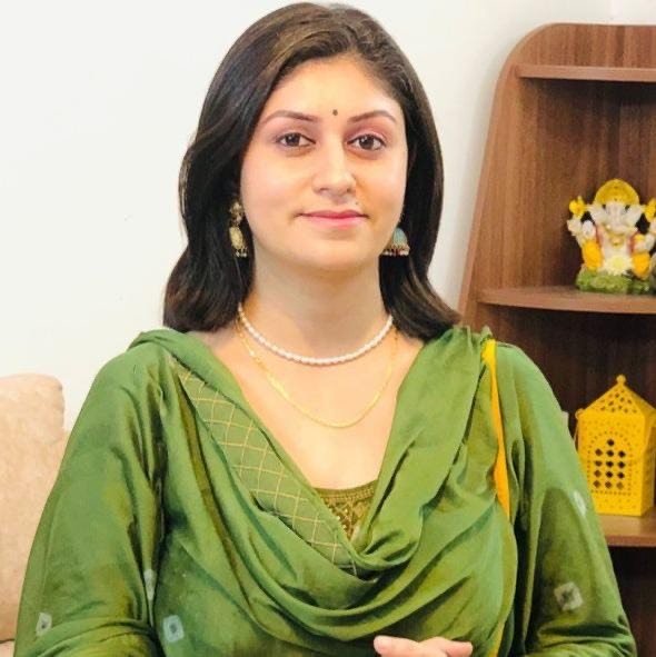 Marriage and relationship therapist providing online couples counselling